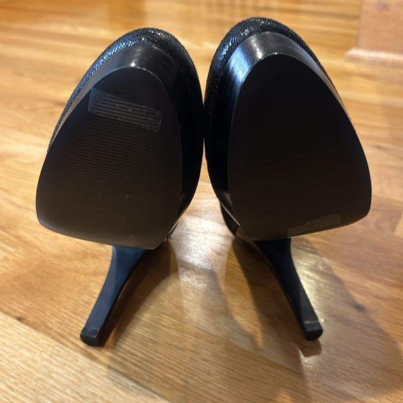 NIB Calvin Klein Heels - Picture 7 of 10